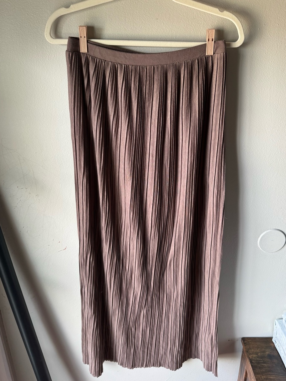 St Tropez West Womens Small Taupe Brown Pleated Maxi Skirt Stretch Jersey Knit
